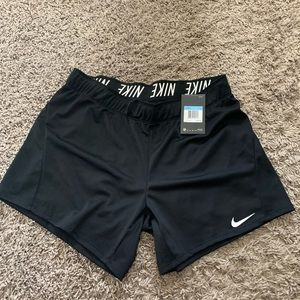 NWT medium Nike shorts